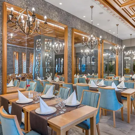 Crown Sunshine מלון 5*