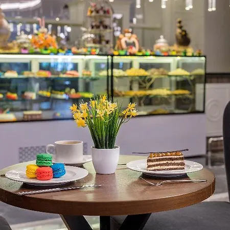 Crown Sunshine מלון סייד