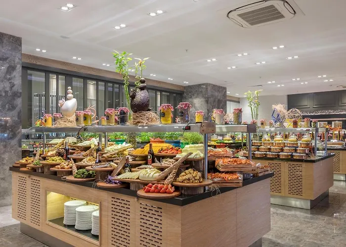 Crown Sunshine 5* Sidé