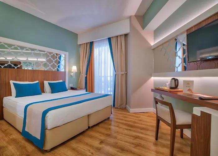 Hotel Crown Sunshine Sidé