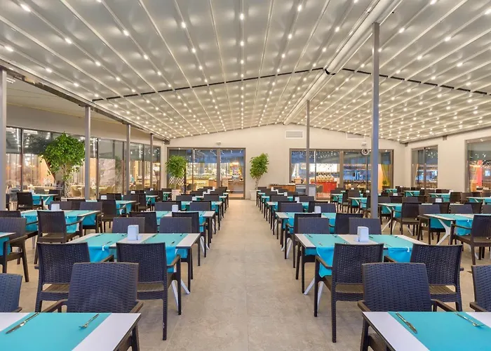 Crown Sunshine Hotel Sidé