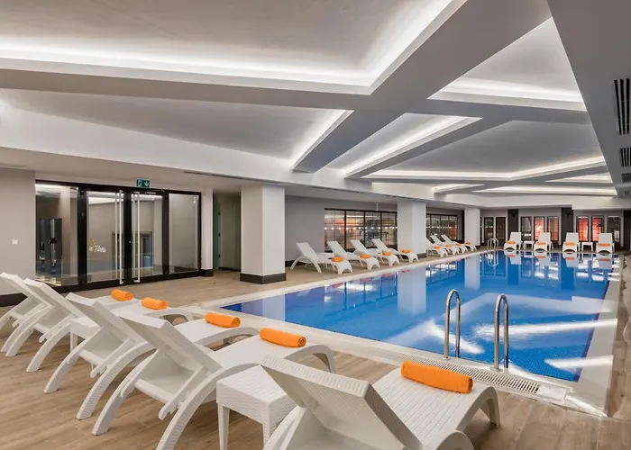 Hotel Crown Sunshine