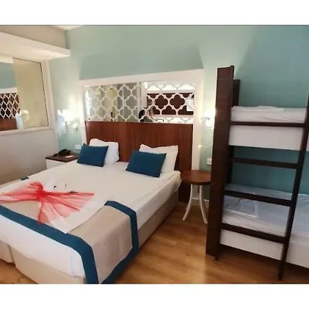 Crown Sunshine Ultra מלון 5*