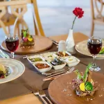 Crown Sunshine Готель 5*