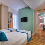 Готель Crown Sunshine 5*