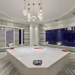 Готель Crown Sunshine
