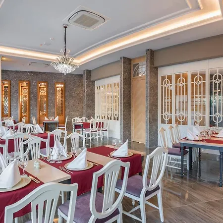 Hotel Crown Sunshine