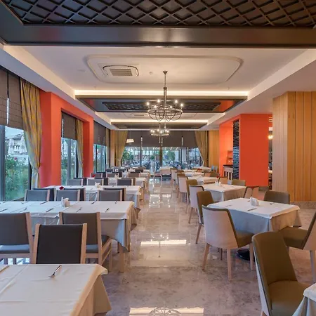 Hotel Crown Sunshine 5*