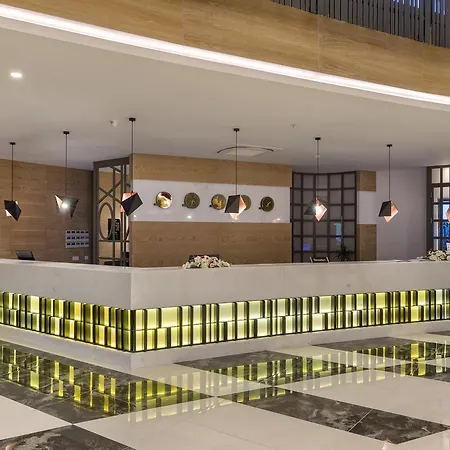 Hotel Crown Sunshine Side