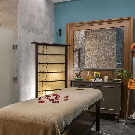 Crown Sunshine Hotel Side