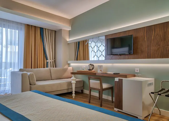 Crown Sunshine Szálloda 5*