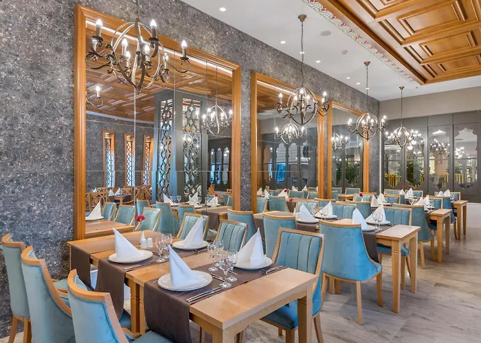 Crown Sunshine Hotel 5*