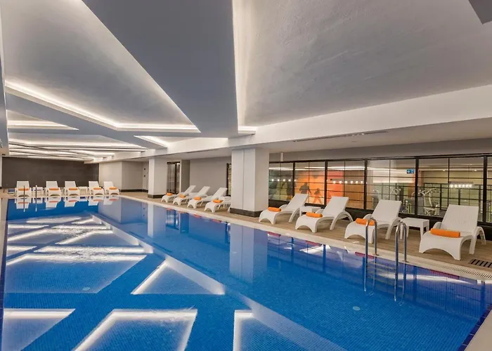 Crown Sunshine Hotel