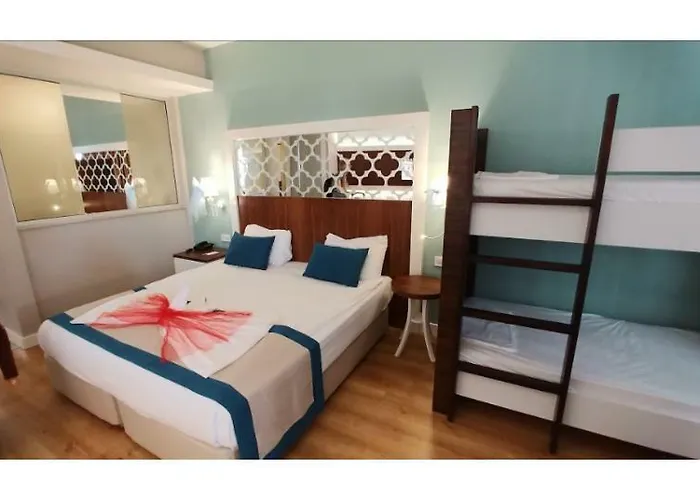 Crown Sunshine Hotel 5*