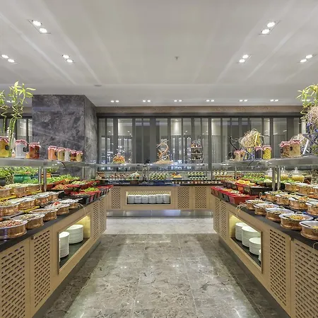 Hotel Crown Sunshine Ultra 5*