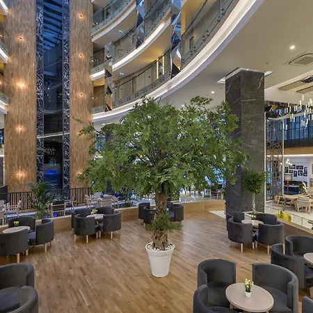 Hotel Crown Sunshine Ultra 5*