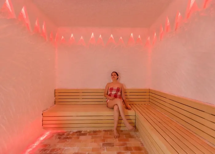 Hotel Crown Sunshine