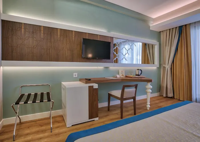 Hotel Crown Sunshine 5*