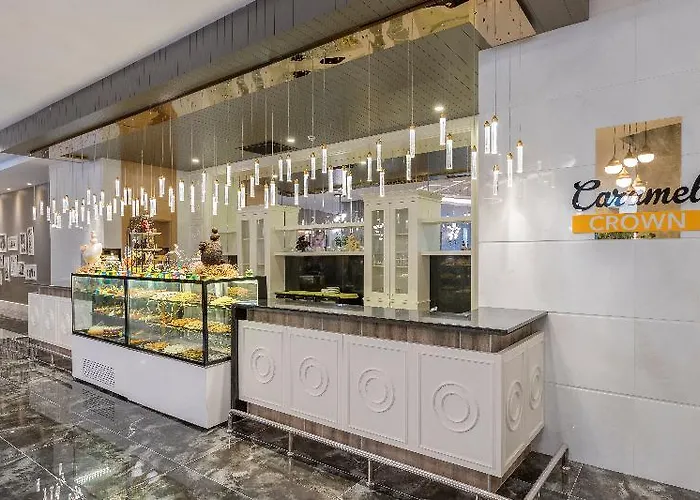 Hotel Crown Sunshine